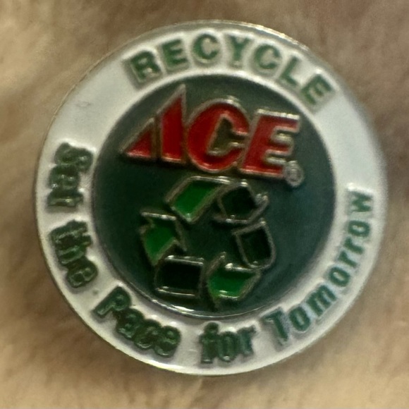 Rare Ace Hardware, recycle, lapel, pin, silver tone, ‘set the pace for tomorrow’ - Picture 2 of 4